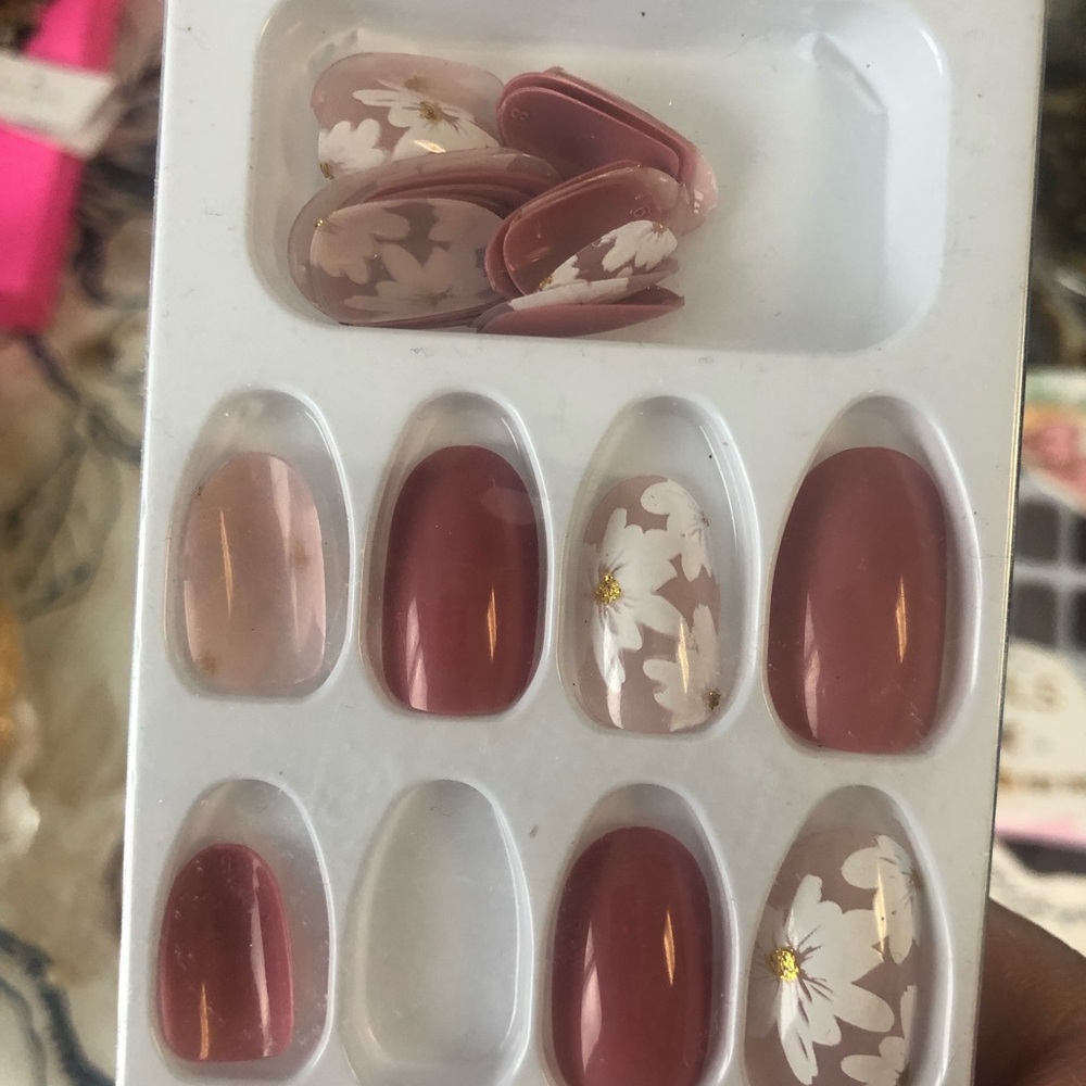 Nails bundle - Picture 6 of 6